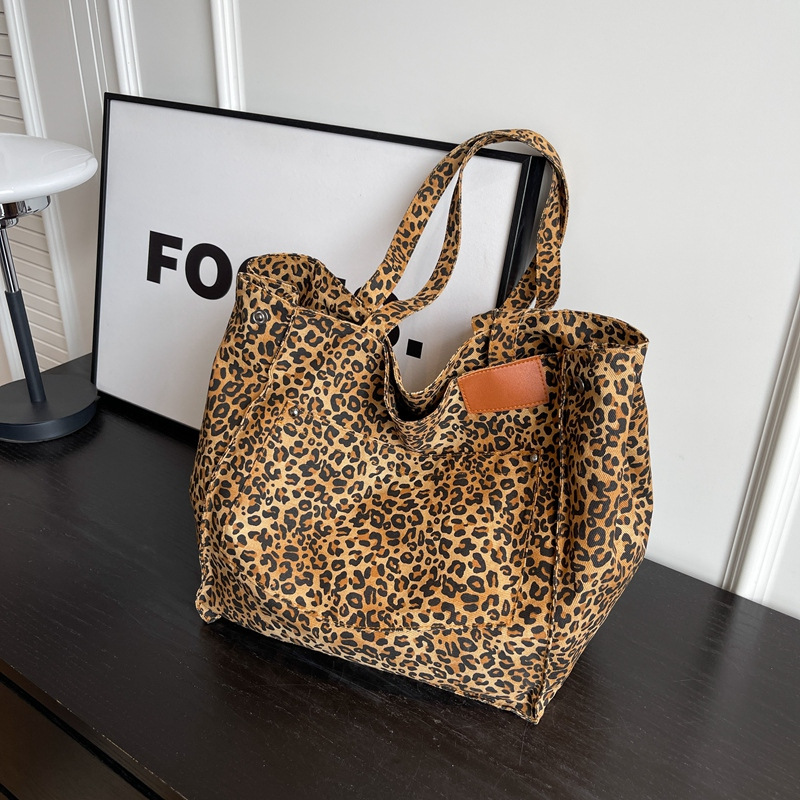Leopard Pattern Tote Bag Vinta - đánh giá và giá Women'S Vegan Bags